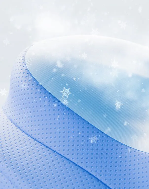 Close-up of the Derila Ergo cooling cover fabric